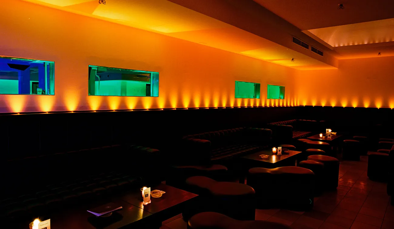 P1 Disco nightclub, Munich (DE), 2001–02