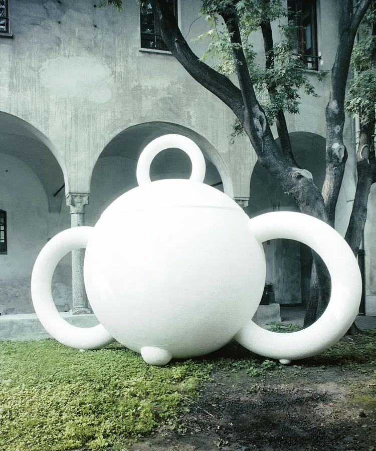 Large-scale model of Fantasia pottery, tableware collection for Arzberg, 1988 - Think Big exhibition, Salone del Mobile, Milan (IT), 1989