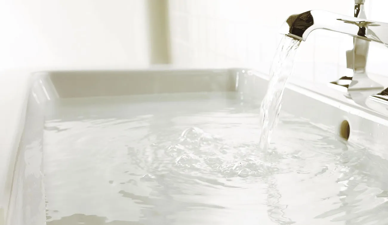 Roma washbasin, sanitary ware collections for Catalano, 2005