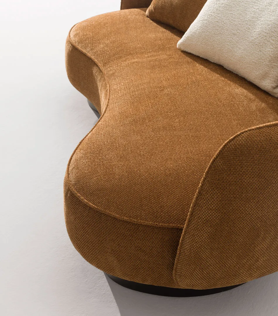 Desiree Homan Sofa 2026