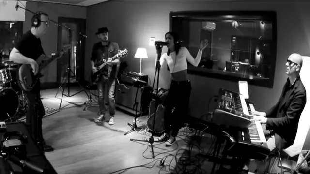 Why Can't We Live Together - Live in Studio