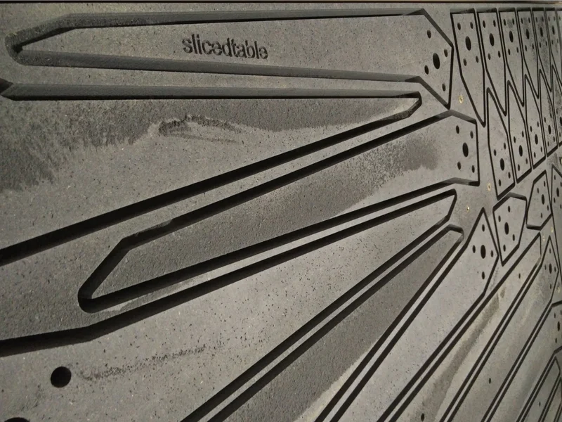 Sliced Table — 4