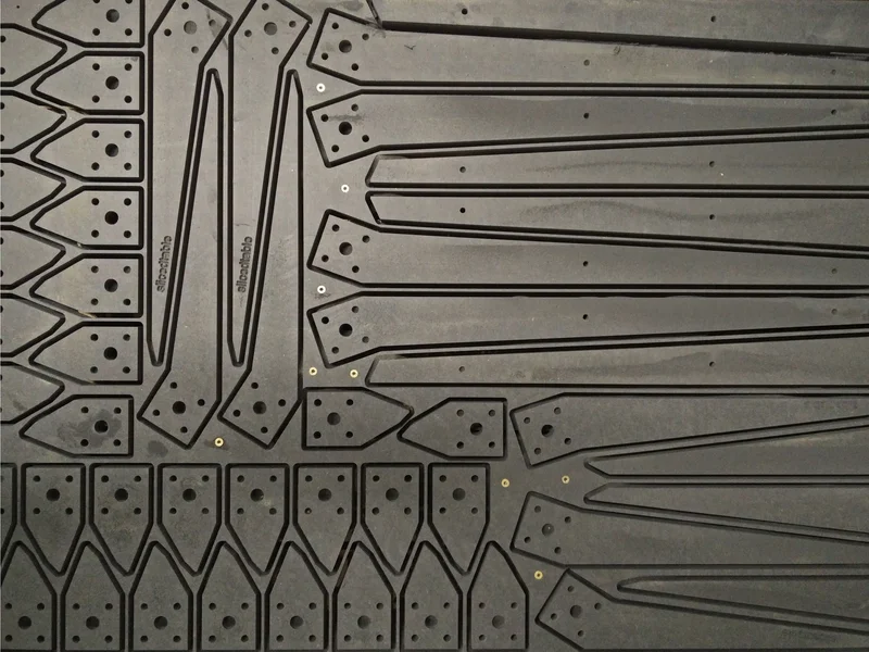 Sliced Table — 8