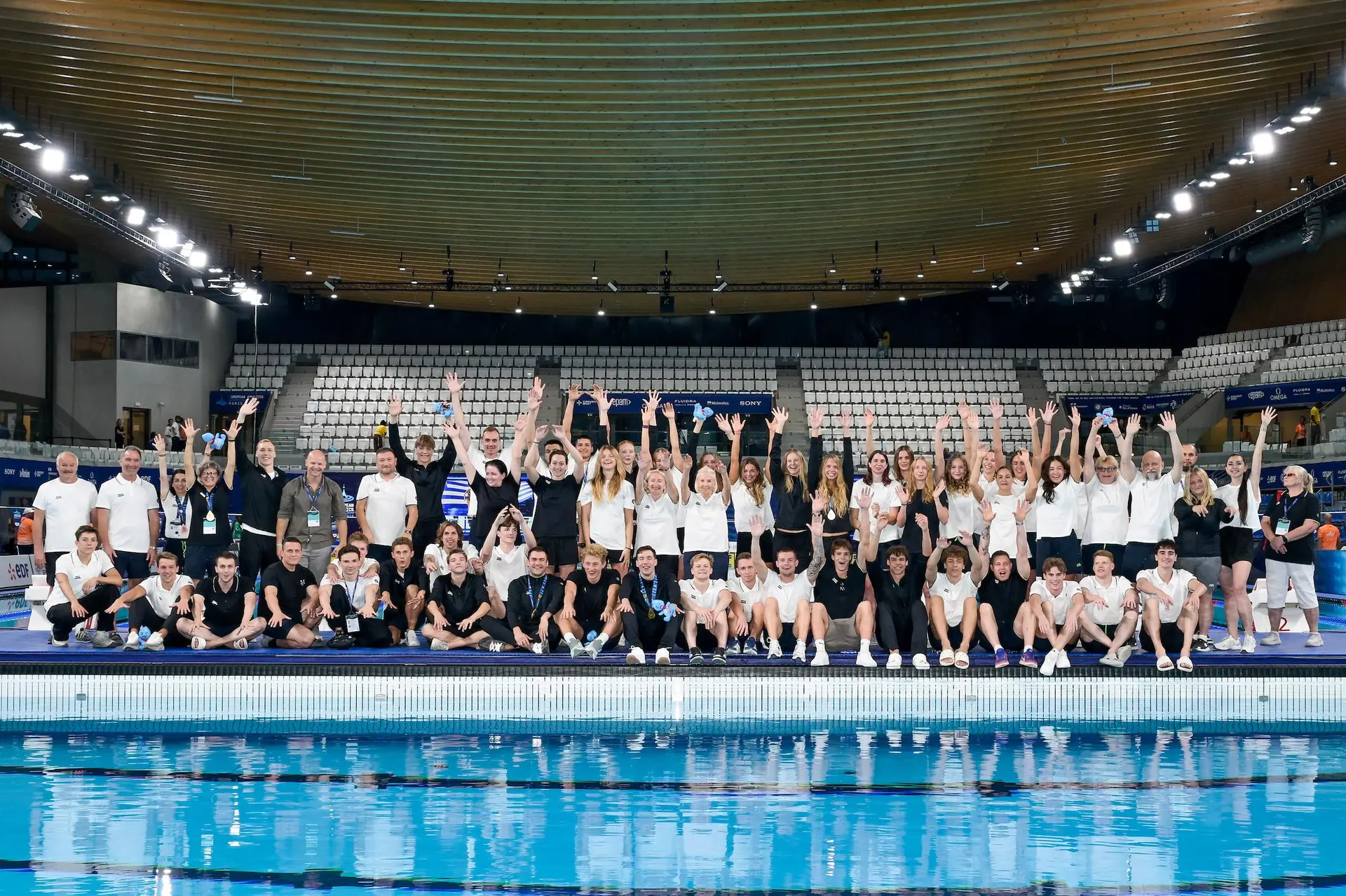 La delegazione russa durante i Campionati Europei di Parigi